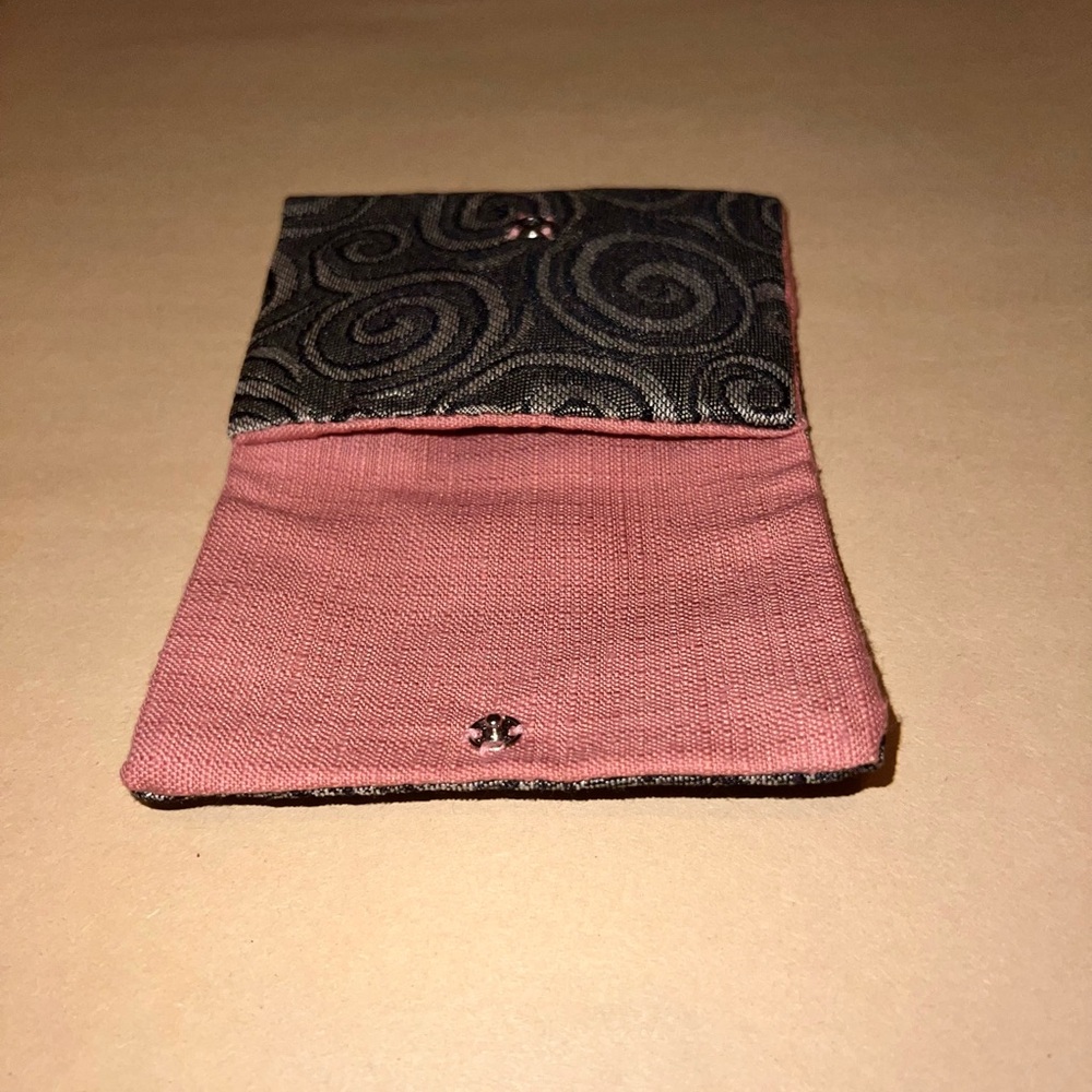 Retro Cardholder - Picture 5 of 10